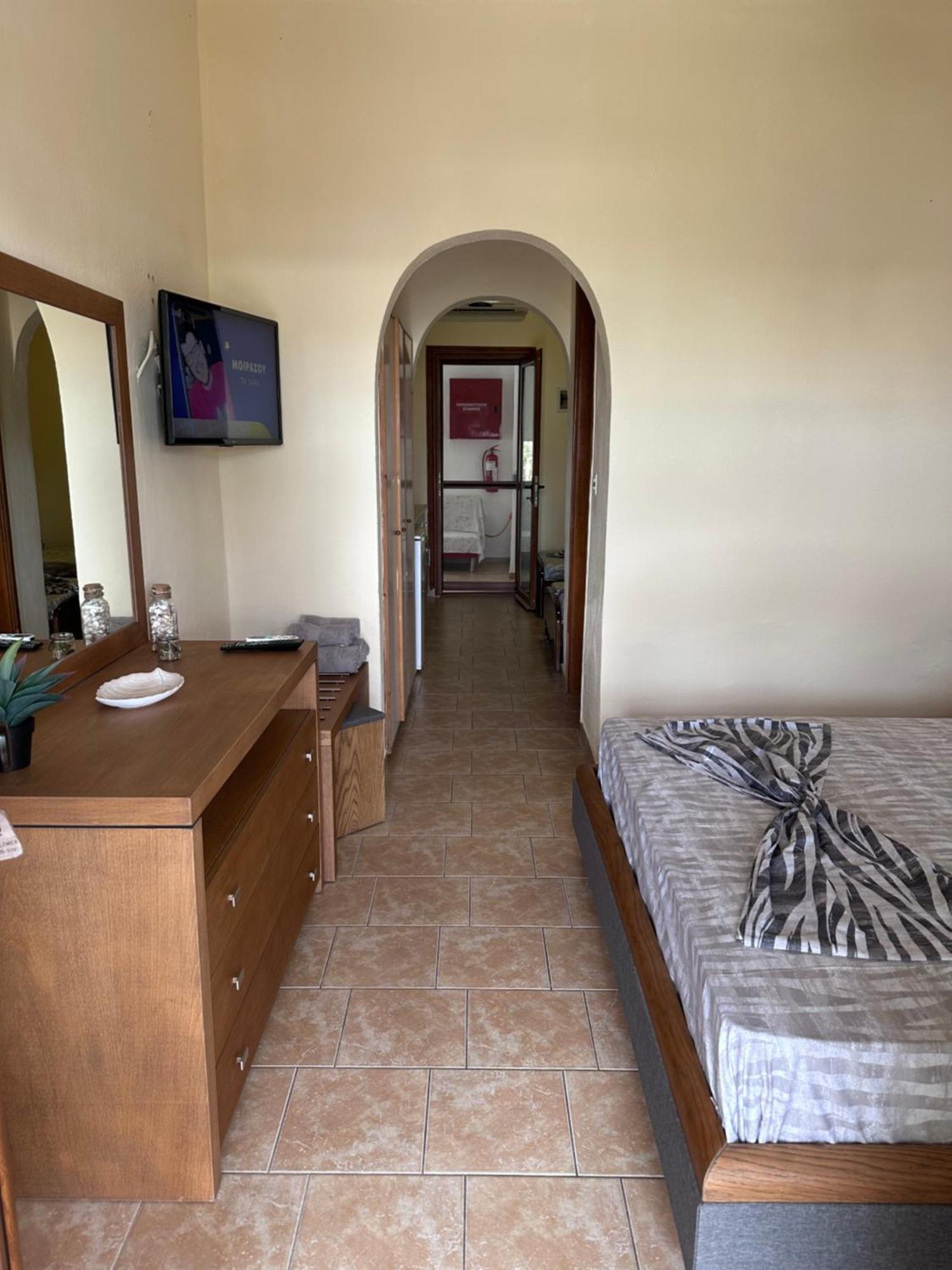 The Flower Apartments Toroni Extérieur photo