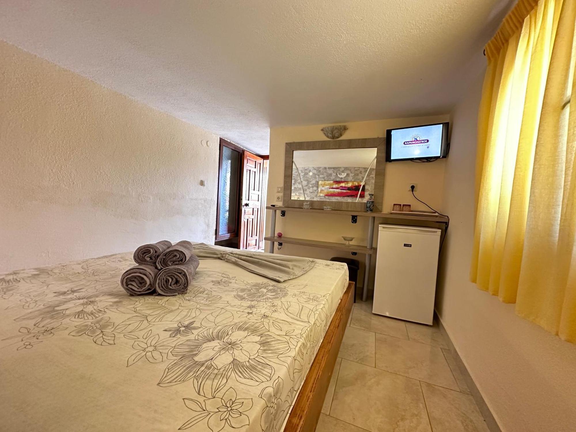 The Flower Apartments Toroni Extérieur photo
