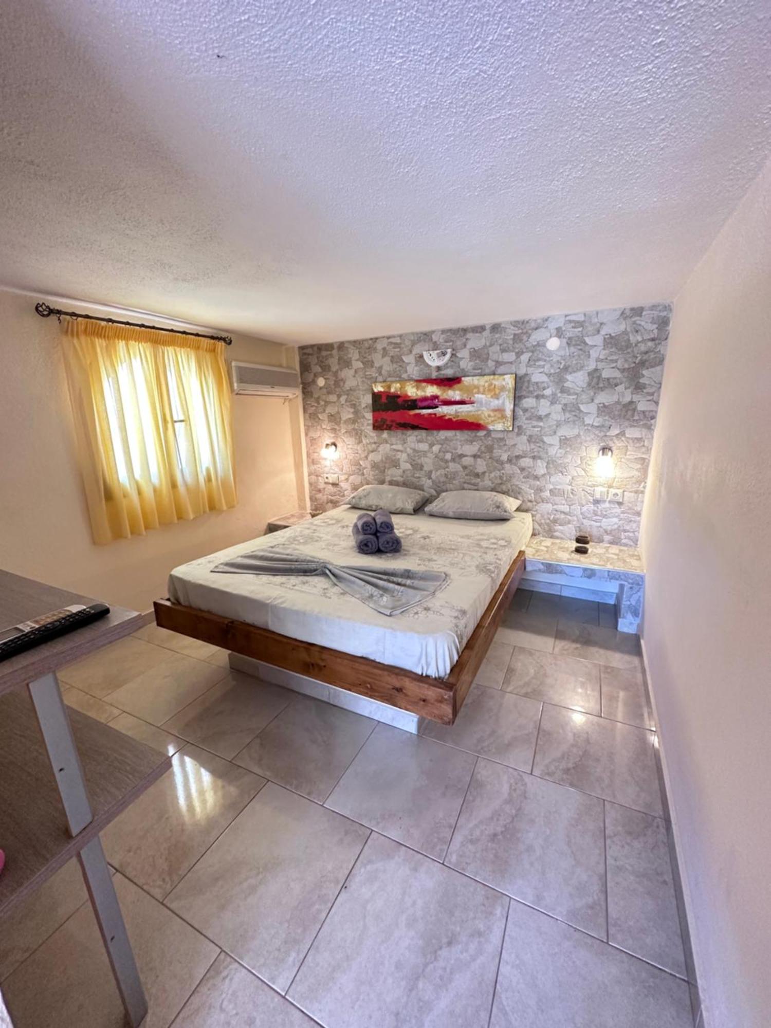 The Flower Apartments Toroni Extérieur photo